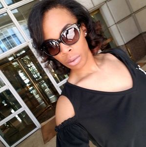 Meet your Posher, Laurean